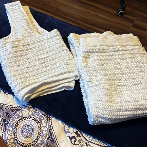 Two-Piece Set - Picture 4 of 4